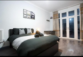 The Stylish Escape in Moseley